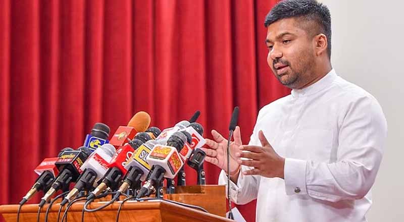 கைநழுவி விடும் நிலை: எரிபொருள் கையிருப்பு தொடர்பில் அமைச்சர் வெளியிட்டுள்ள தகவல்