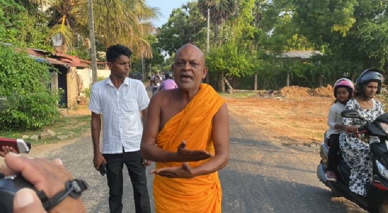 சுமண ரத்ன தேரரின் அடாவடியால் மீண்டும் மட்டக்களப்பில் பதற்றம்!