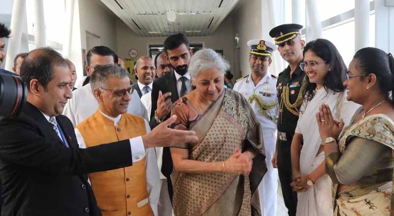 நிர்மலா சீதாராமன் இலங்கையை வந்தடைந்துள்ளார்!
