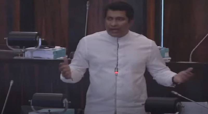 நீதித்துறை மீது கடுமையான விமர்சனங்களை வீசிய விளையாட்டுத்துறை அமைச்சர்!