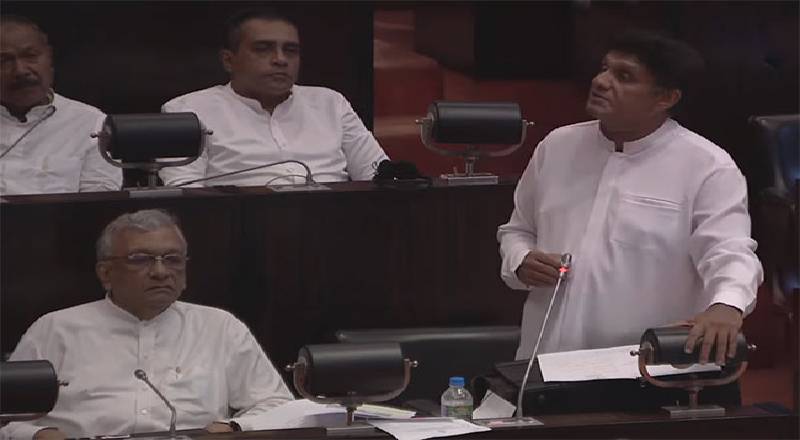 கொள்ளை மற்றும் குடும்ப ஆதிக்கத்தினாலேயே வீழ்ச்சியடைந்தது கிரிக்கெட்!