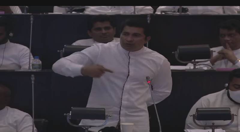 ஸ்ரீலங்கா கிரிக்கெட்டின் 2 மில்லியன் டொலரை விவாதம் இடம்பெறும் போதே எடுப்பதற்கு முயற்சி!