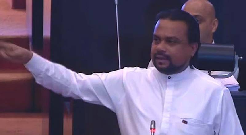 இலங்கை கிரிக்கெட்டின் குழப்பத்தின் பின்னணியில் இந்தியா - சந்தேகம் வெளியிடும் விமல்!