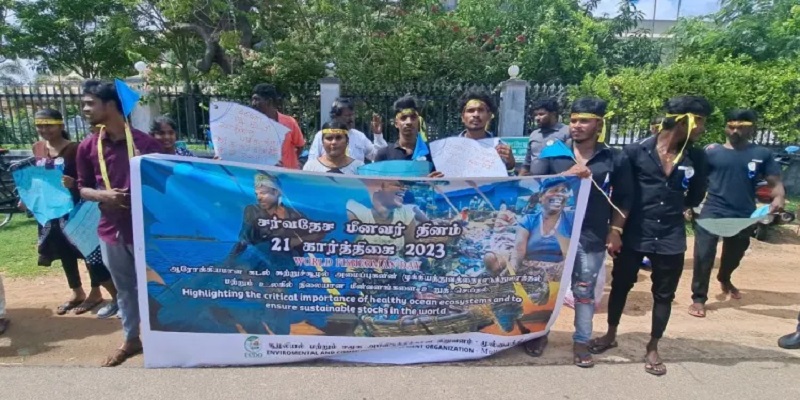 மீனவர் தினத்தை முன்னிட்டு முல்லையில் கவனயீர்ப்பு!