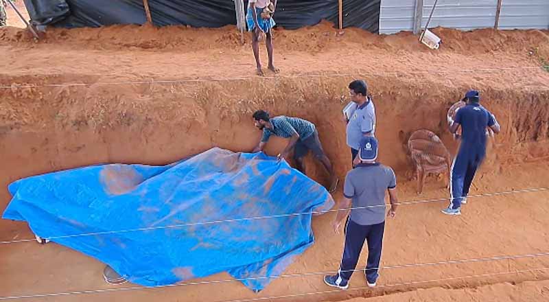 முல்லைத்தீவு - கொக்குத்தொடுவாய் மனிதப்புதைகுழி: இன்றும்  ஐந்து எலும்புக் கூடுகள் மீட்பு