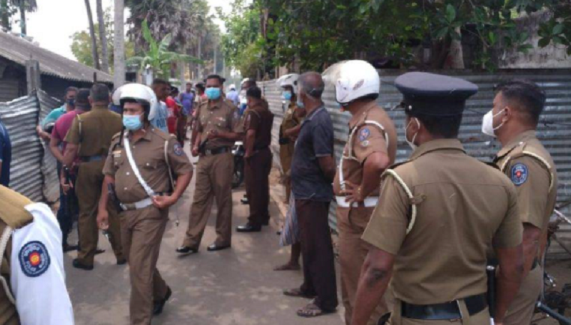 தேசியத் தலைவரின் படம் மற்றும் சின்னம் பொறிக்கப்பட்ட ஆடை - யாழில் இளைஞன் கைது!