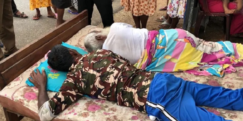 திருகோணமலையில் நில மீட்புக்கான தொடர் உண்ணா விரதப் போராட்டம்!