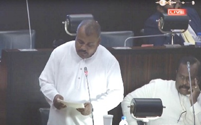 தமிழினத்தை ஏமாற்றும் மிகப் பெரும் துரோகம் அரங்கேற்றம்: சபையில் கஜேந்திரன் காட்டம்