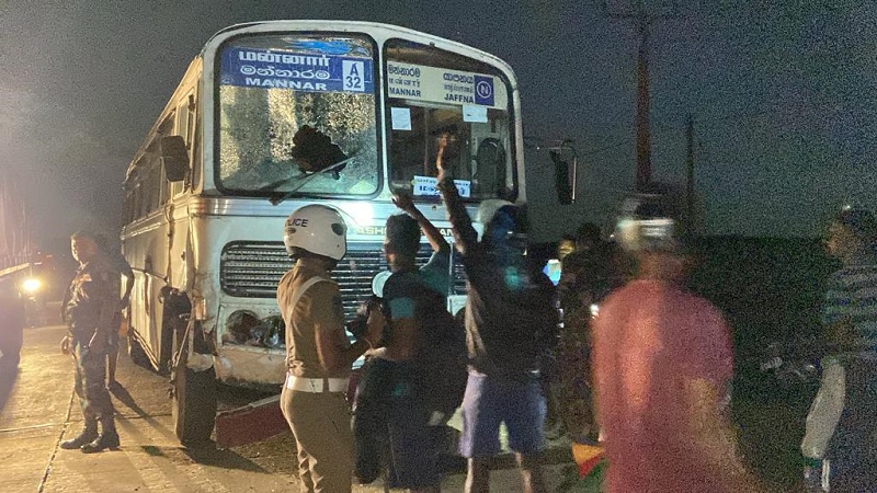 மன்னார் - யாழ்ப்பாணம் பிரதான வீதியில் நடந்த அனர்த்தம்! பொலிஸார் விசாரணை