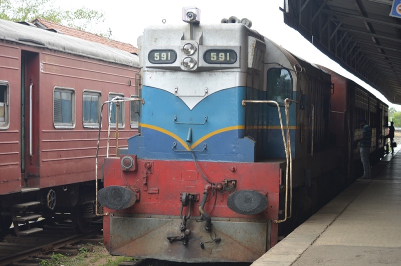 கொழும்பு கோட்டையிலிருந்து பயணத்தை ஆரம்பித்தது சுனாமி ரயில் 591!