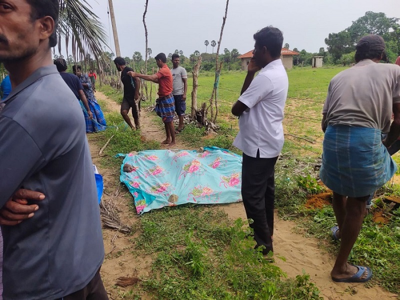 யாழ்ப்பாணத்தில் இளைஞன் ஒருவர்  சடலமாக மீட்பு!