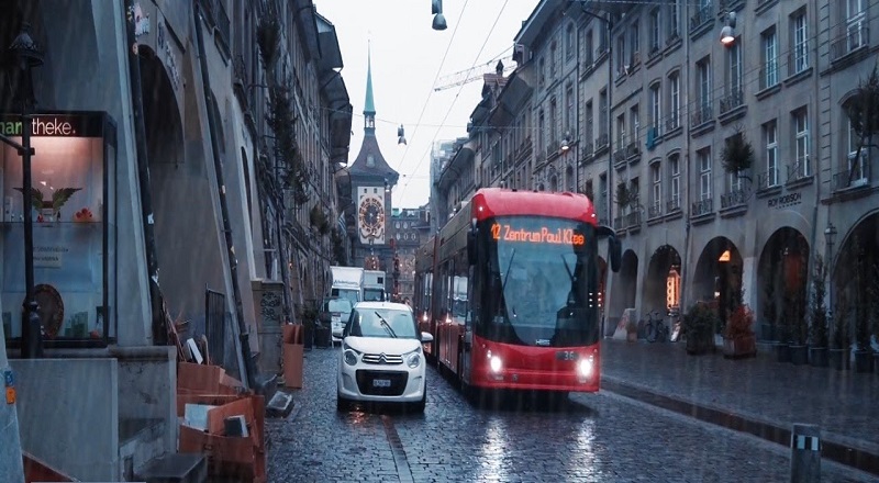 பலத்த மழை பெய்துகொண்டு இருப்பதால் சுவிஸ் மக்களுக்கு விடுக்கப்பட்டுள்ள எச்சரிக்கை