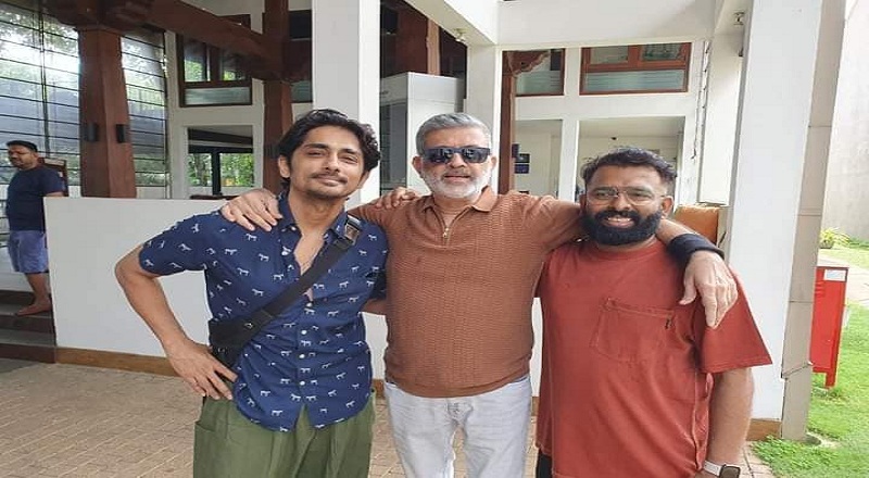 "யாழ் கானம்" இசை நிகழ்விற்காக வருகை தந்துள்ள தென்னிந்திய இசை கலைஞர்கள்(புகைப்படங்கள்)