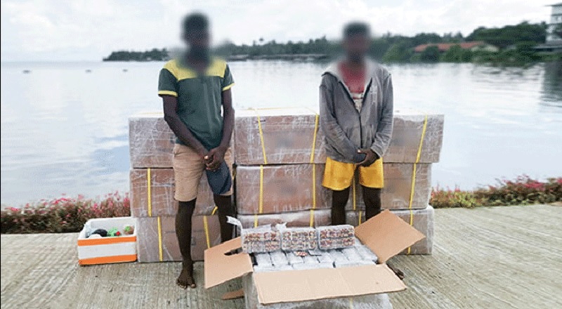 5 லட்சம் பெறுமதியான போதைமாத்திரைகளுடன் இருவர் கைது