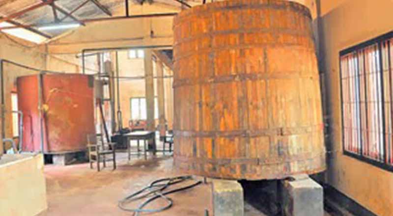 திக்கம் வடிசாலையும்  திக்கு திசை தெரியாத தமிழரும்!