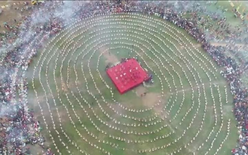 இலங்கை வரலாற்றில் முதல் முறையாக 1008 பானைகளில் பொங்கல்!