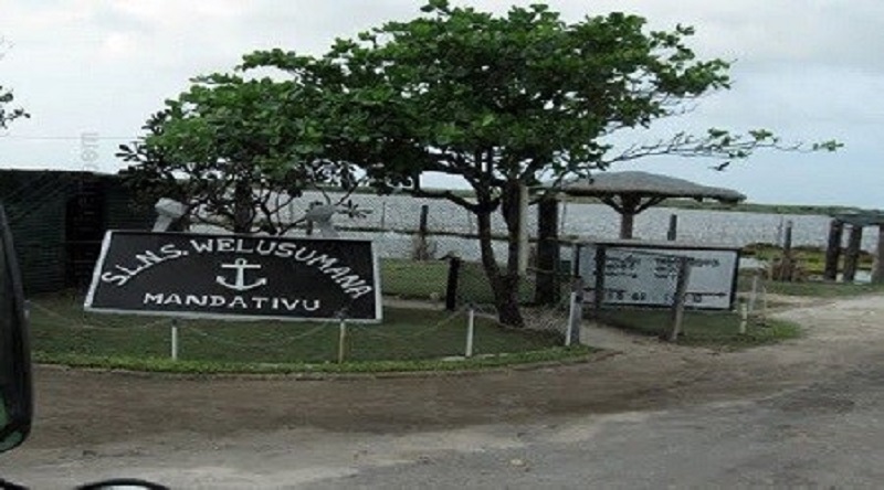 யாழ்.மண்டைதீவு பொலிஸ் காவலரண் மீது பெற்றோல் குண்டு தாக்குதல்!