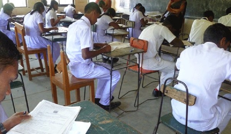 பரீட்சைக்கு முன்னதாக வெளியான உயர்தர வினாத்தாள் - புலனாய்வுத் திணைக்களம் விசாரணை!