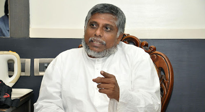 தமிழரசுக்கட்சியின் தலைவராக சுமந்திரன் வந்தால்  பாதிப்பு!  யோகேஸ்வரன்