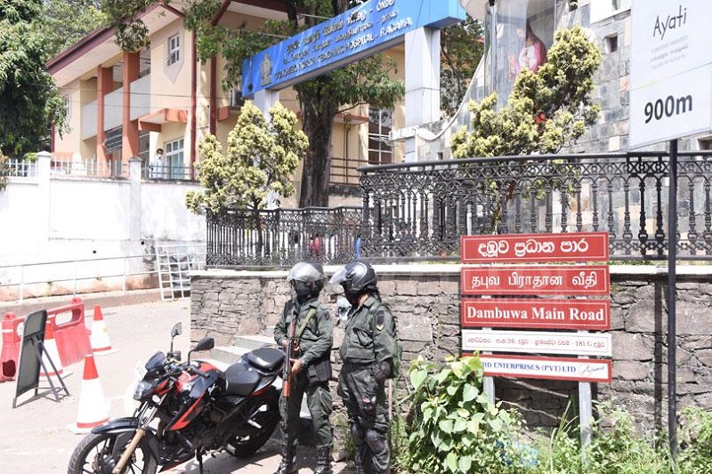 ராகம வைத்தியசாலைப் பகுதியில் பலப்படுத்தப்பட்டுள்ள பதுகாப்பு - குவியும் அரசியல் பிரமுகர்கள்!