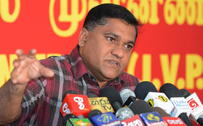 ரணிலும் சந்திரிகாவும் மூலை முடுக்குகளில் கிசுகிசு கலந்துரையாடல்களை வைக்காது ஓய்வூதியத்துடன் ஒதுங்க வேண்டும்!