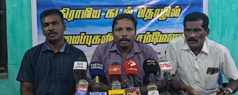 கடல் எல்லையில் வெடிக்கவுள்ள போராட்டம்: அரசியல் பிரதிநிகளுக்கு  அழைப்பு