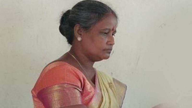 மடு வலய கல்விப் பணிப்பாளருக்கு எதிராக தொடர் குற்றச்சாட்டு!