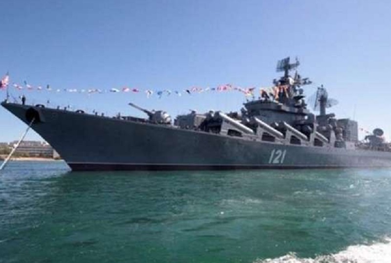 500 பேருடன் இலங்கை கடற்பரப்பிற்குள் வந்த ரஷ்ய போர்க் கப்பல்!