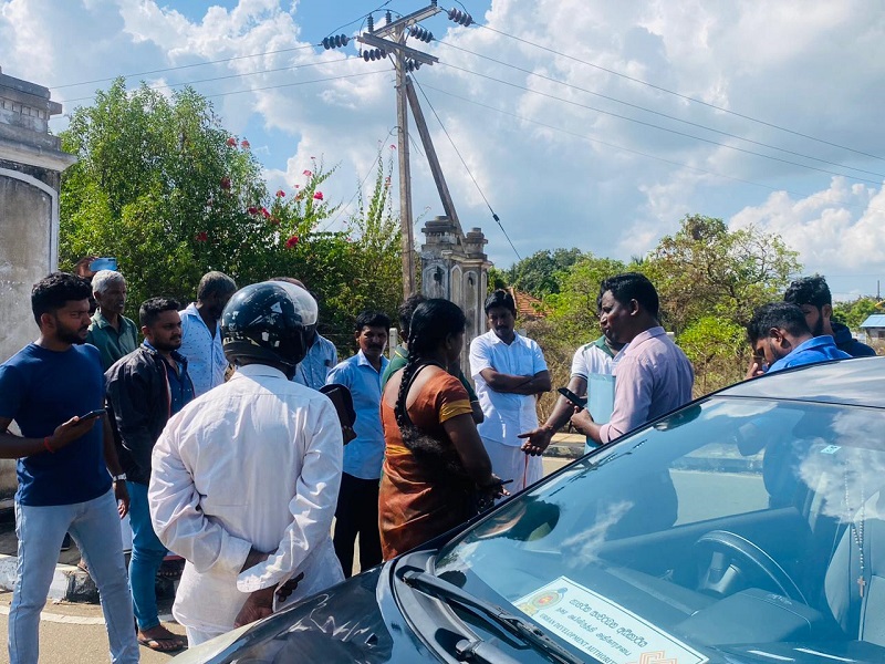 கீரிமலையில் எவருக்கும் அறிவிக்காது திடீரென்று காணி சுவீகரிக்கும் முயற்சி தோல்வி!