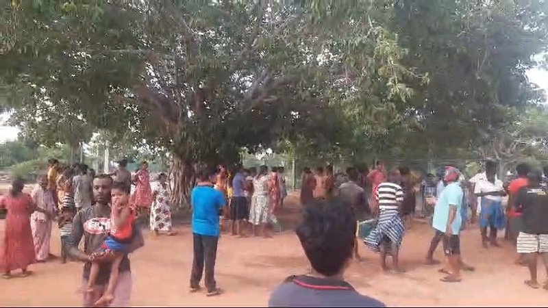 தொடர் போராட்டத்தில் குதித்த மீனவர்கள்!
