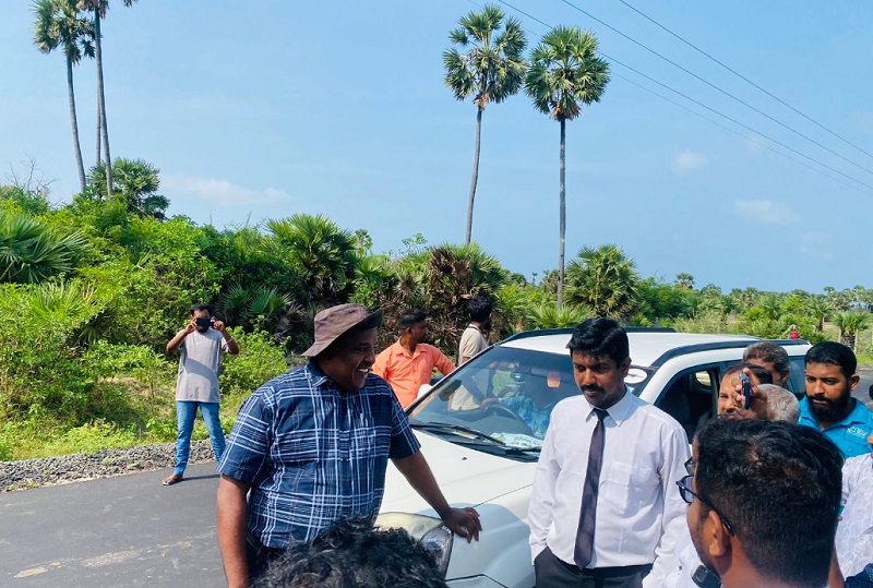 யாழ். சுழிபுரத்தில் காணி சுவீகரிப்பு மக்களின் எதிர்ப்பினால் நிறுத்தம்!