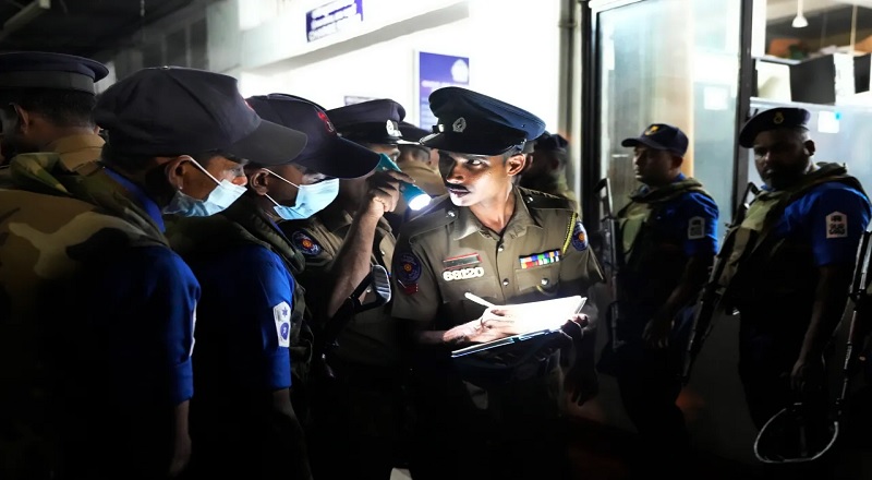 இலங்கை முழுவதும் நடந்த சுற்றிவளைப்புகளில் பெண்கள் உட்பட 761 பேர் கைது