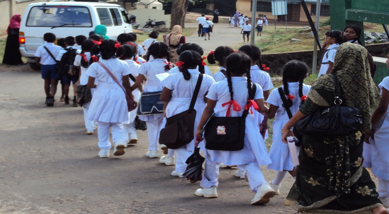 பாடசாலை நேர பிரத்தியேக வகுப்புகளை தடுக்க நகர பிதாவிடம் வேண்டுகோள்"