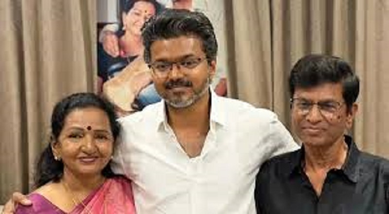 நிழல் நிஜமாகும் தருணம்: எஸ்.ஏ.சியின் விஜயும், தமிழக அரசியலும்.