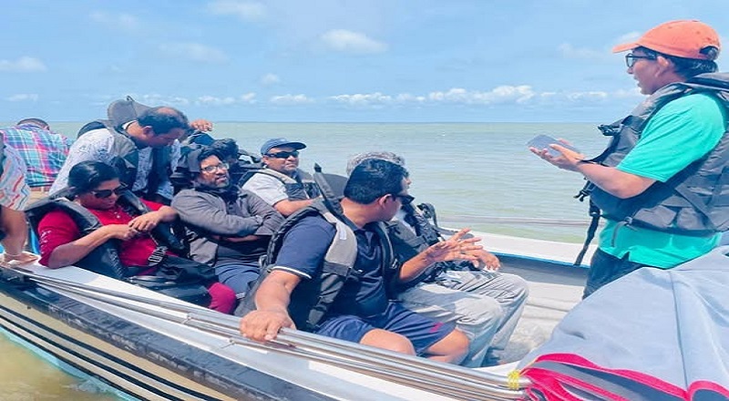 தீவுகளை அழகிய சுற்றுலாத்துறைக்கு வித்திடுவதற்கான பிரதி அமைச்சரின் களவிஜயம்