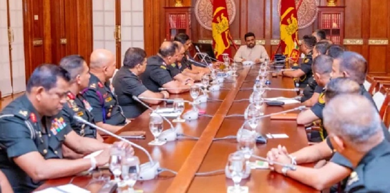 இலங்கையின் பாதுகாப்பு  குறித்து ஜனாதிபதி தலைமையில் இராணுவத்துடன் கலந்துரையாடல்!