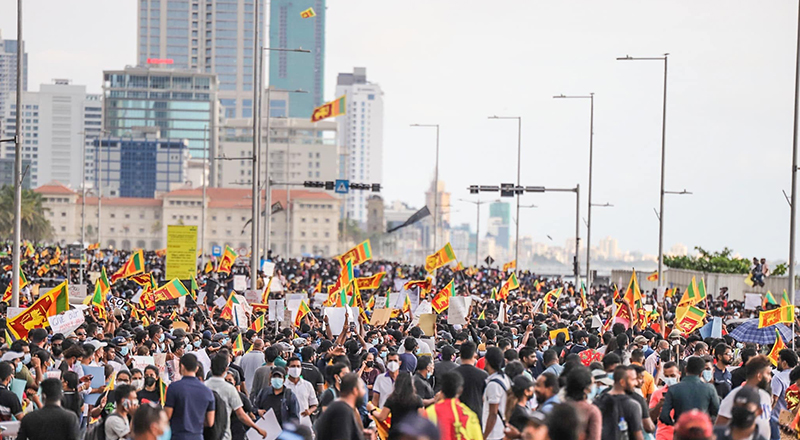 ஆர்ப்பாட்டக்காரர்களின் கோரிக்கைகளை நிறைவேற்றுமா ராஜபக்‌ஷ அரசு....? - எதிர்பார்ப்பில் மக்கள்!