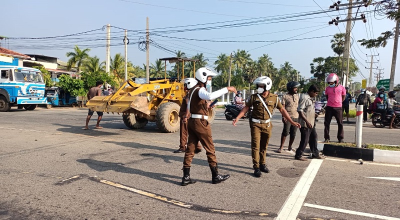 சுகாதார விதிமுறைகளை மீறியவர்களுக்கு எச்சரிக்கை